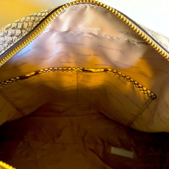 Michael Kors New Never Used Leather Handbag - Picture 7 of 7